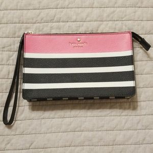 Kate Spade Hyde Lane Pop Leila Wristlet